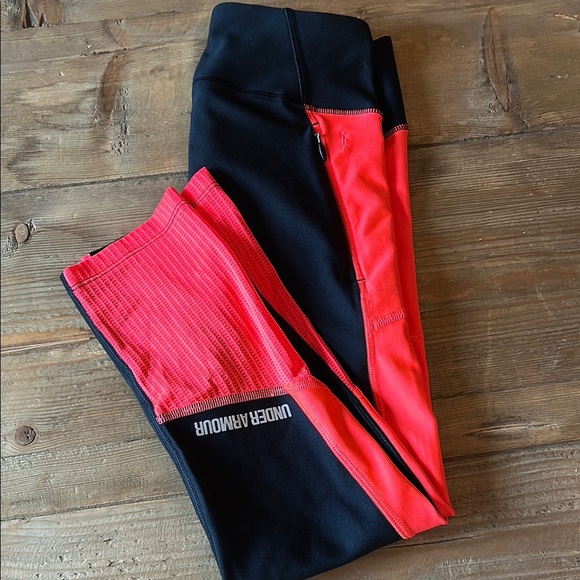 Under Armour Black and Red Performance Leggings - Picture 4 of 4